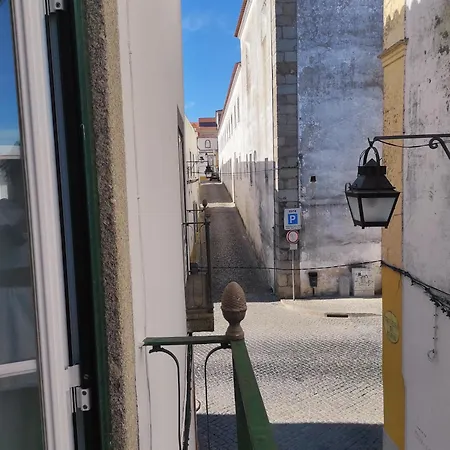 Old Evora Guest House-3